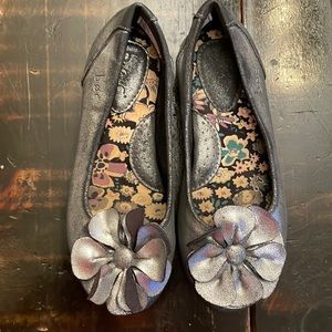 BOC Distressed Pewter Shoes